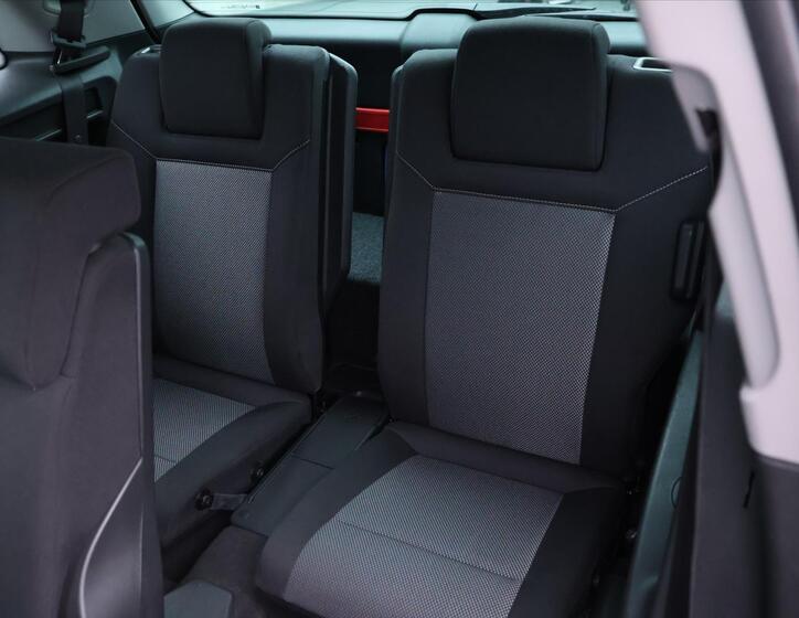 Opel Zafira 15