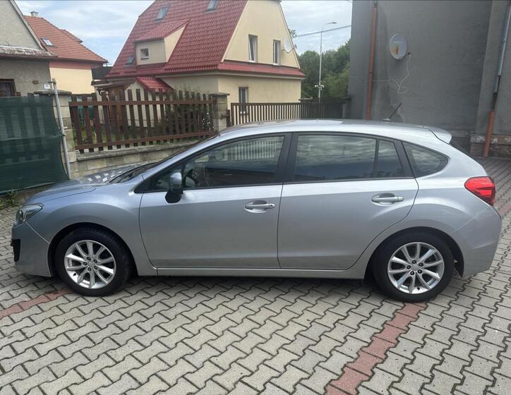 Subaru Impreza 8