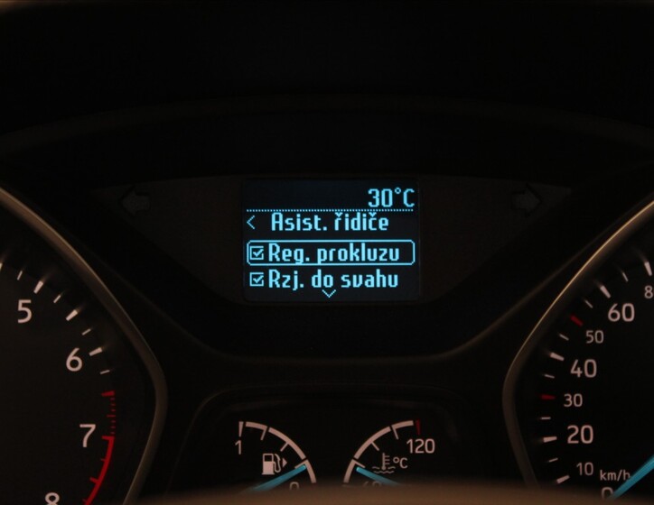 Ford Focus 10