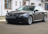 BMW M5 9