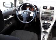 Toyota Auris 15