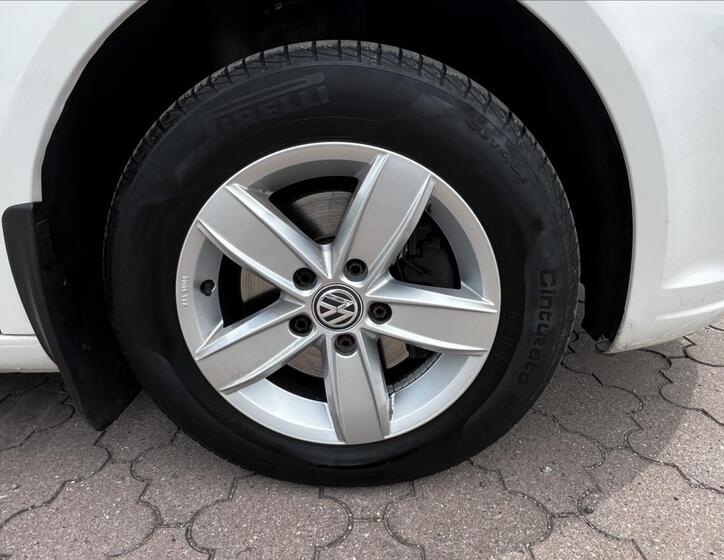 Volkswagen Touran 13