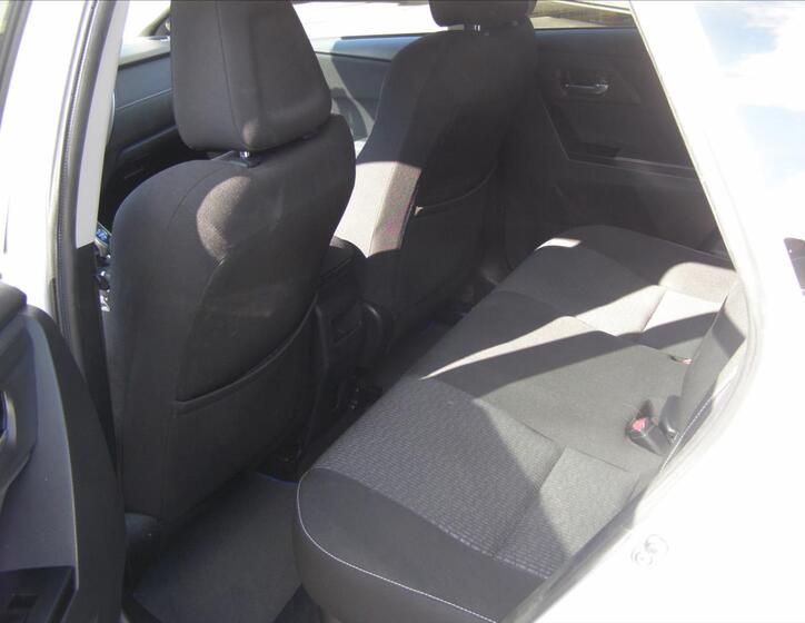 Toyota Auris 16