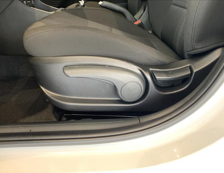 Hyundai i20 23