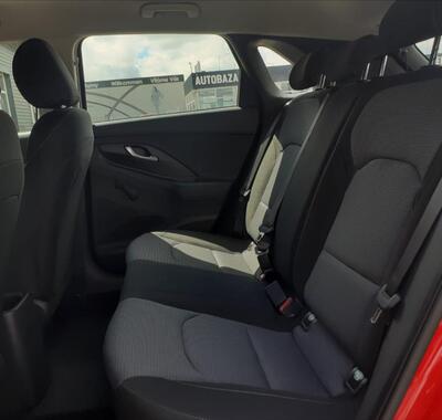 Hyundai i30 10
