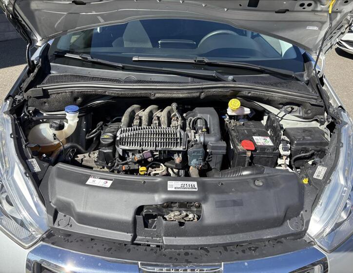 Peugeot 208 16