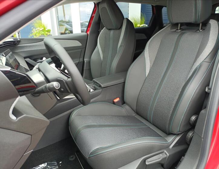 Peugeot 308 13