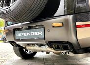 Land Rover Defender 7
