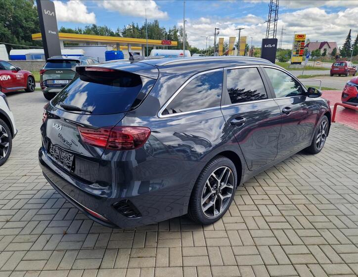 KIA Ceed 5