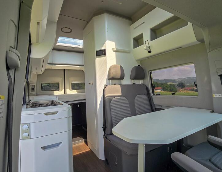 Volkswagen Grand California 30