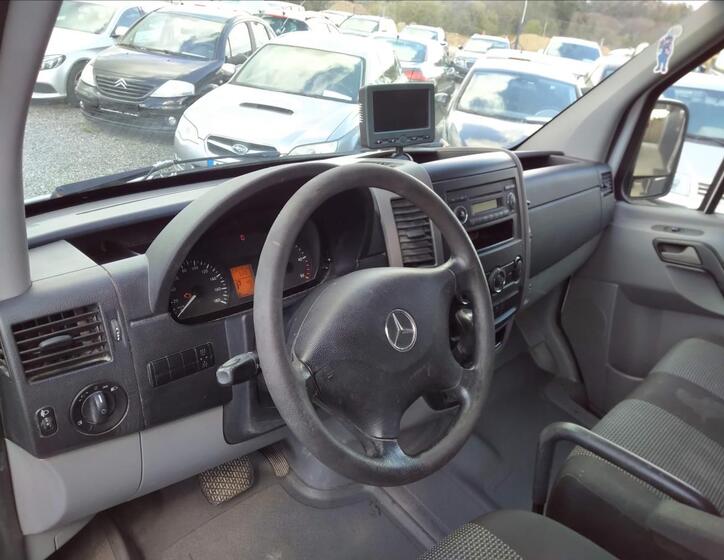 Mercedes-Benz Sprinter 7