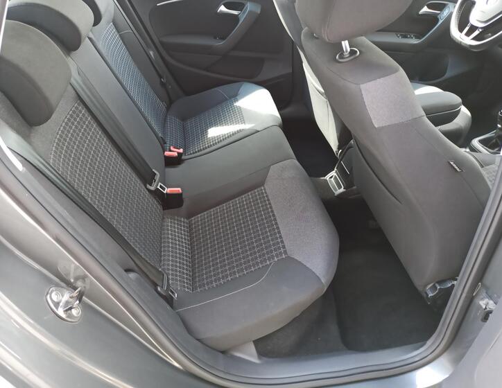 Volkswagen Polo 12