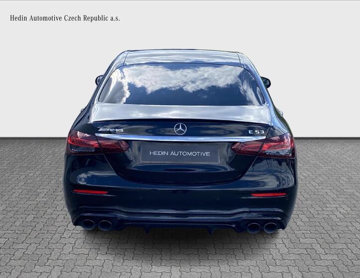 Mercedes-Benz Třídy E 4