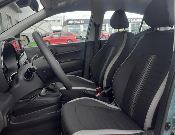 Hyundai i10 9