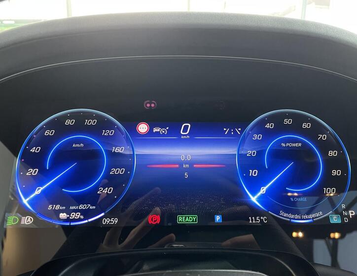 Mercedes-Benz EQS 9