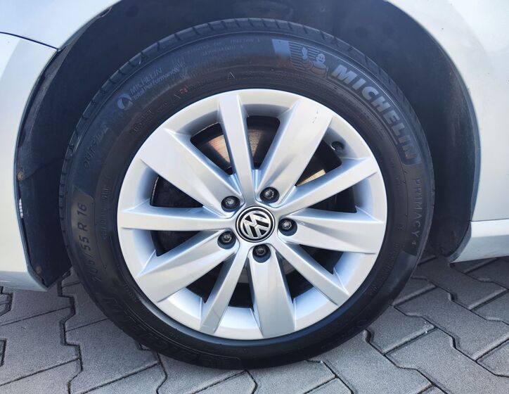 Volkswagen Passat 29