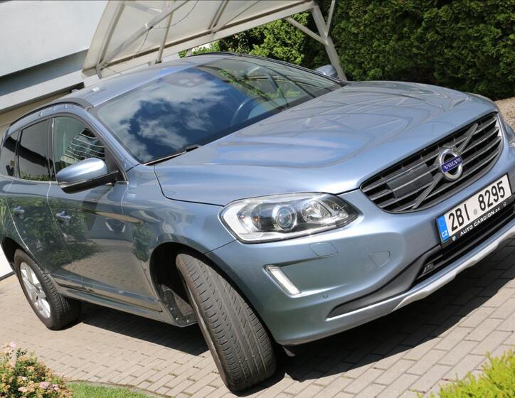 Volvo XC60 8