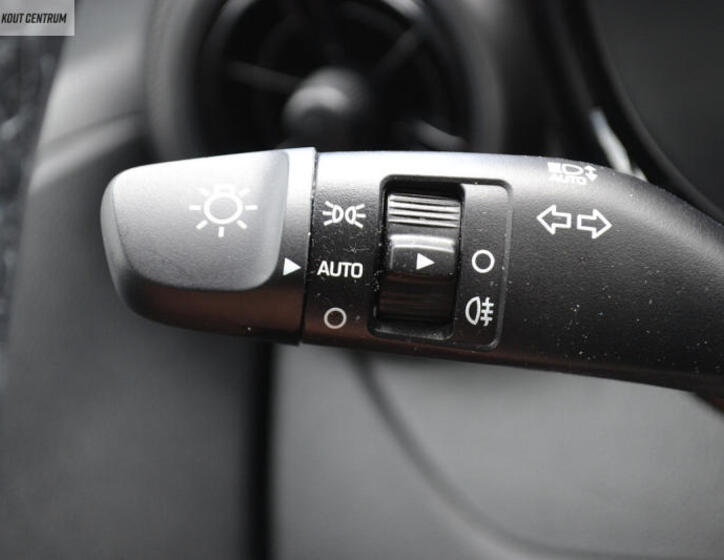 Hyundai i10 38
