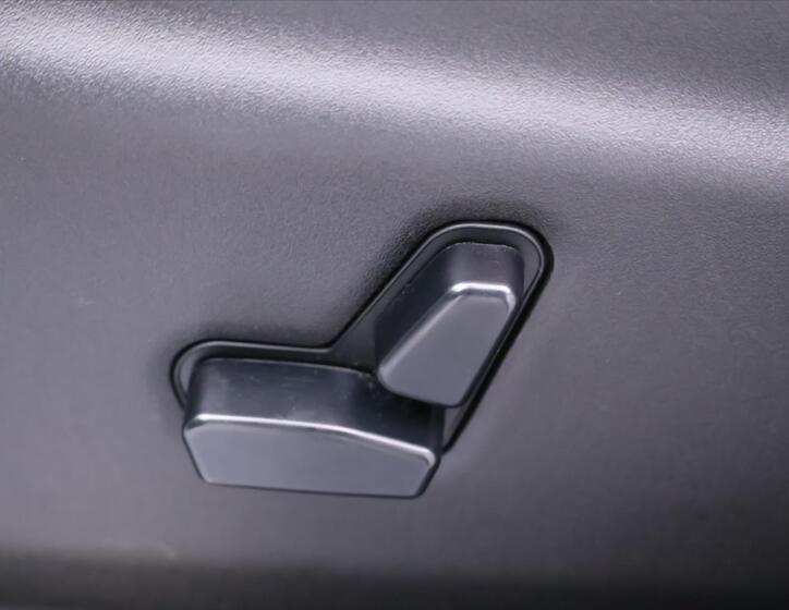 Jeep Grand Cherokee 19