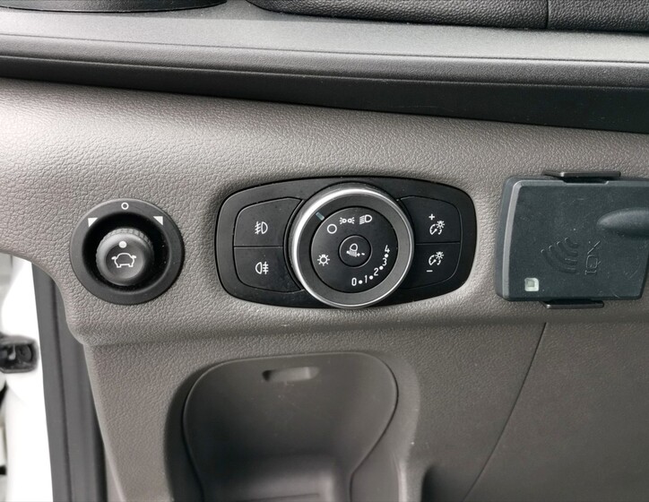 Ford Transit 12