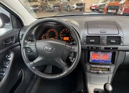 Toyota Avensis 14