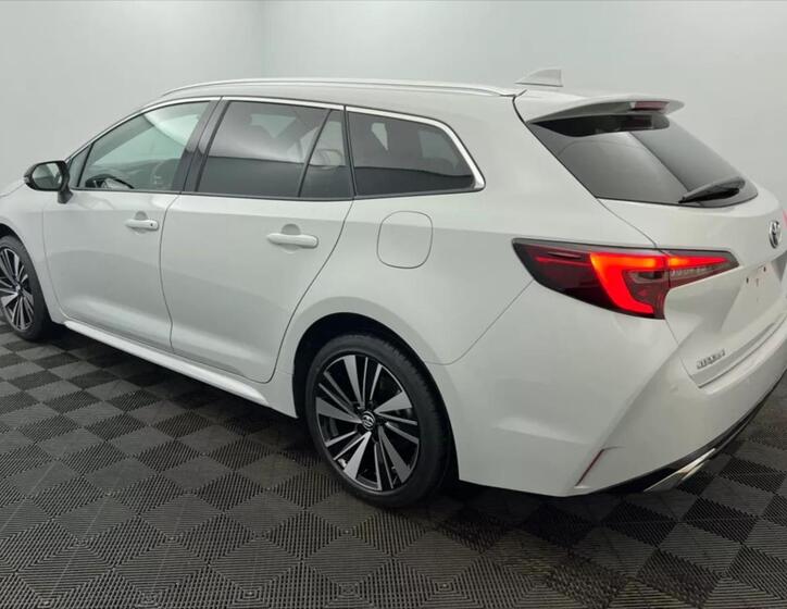 Toyota Corolla 4