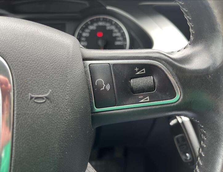 Audi A4 24
