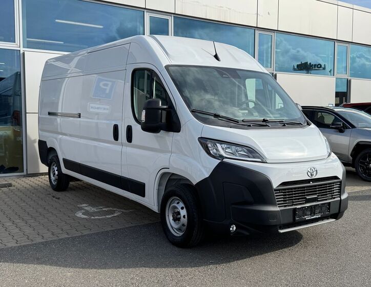 Toyota Proace Max 3