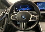 BMW i4 12
