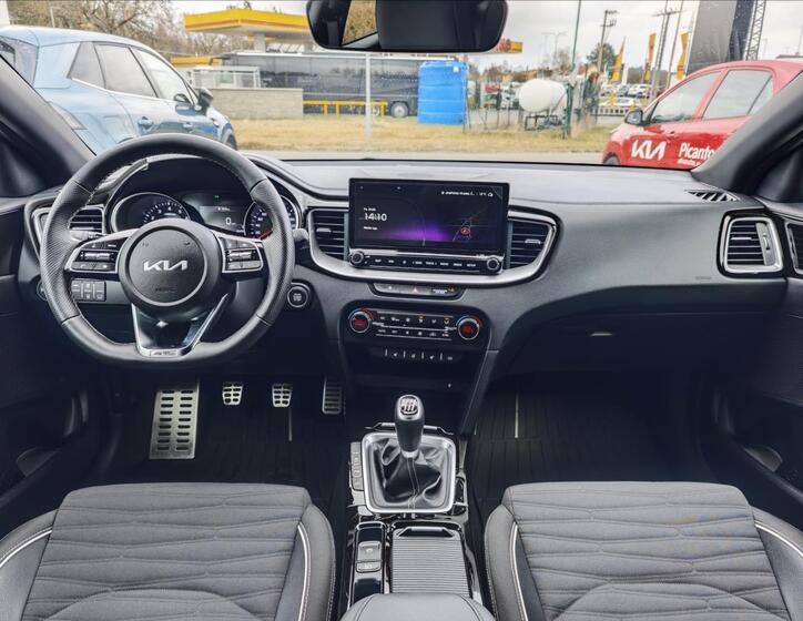 KIA ProCeed 15