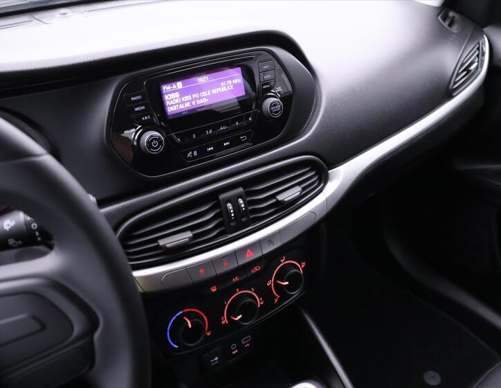 Fiat Tipo 16