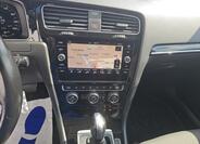 Volkswagen Golf 16