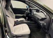 Lexus UX 250h 7