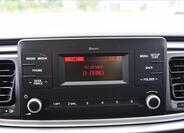 KIA Rio 38