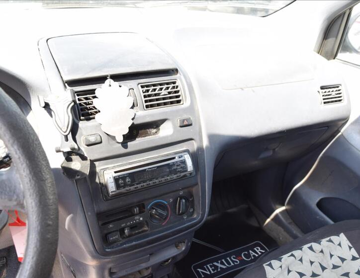 Toyota Picnic 34