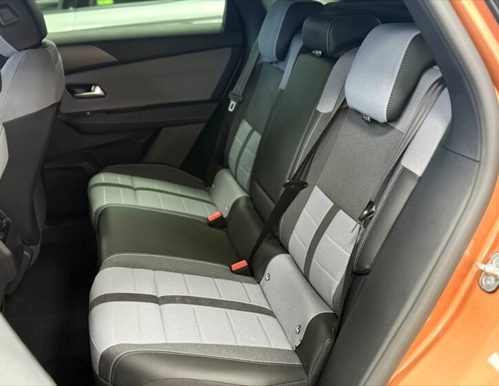 Opel Grandland 9