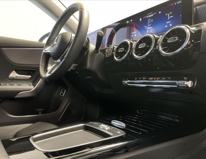 Mercedes-Benz CLA 16
