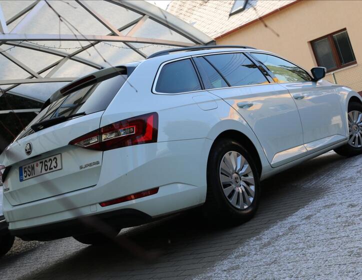 Škoda Superb 5