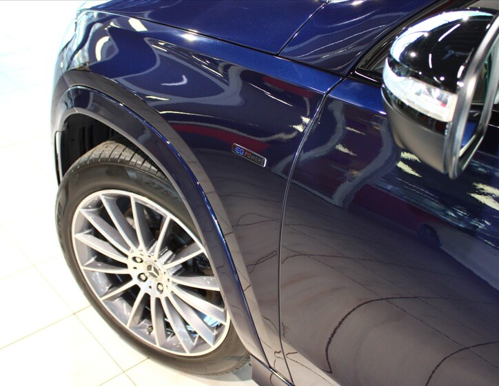 Mercedes-Benz GLE 8