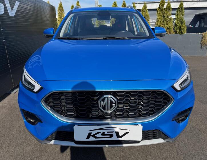 MG ZS 4