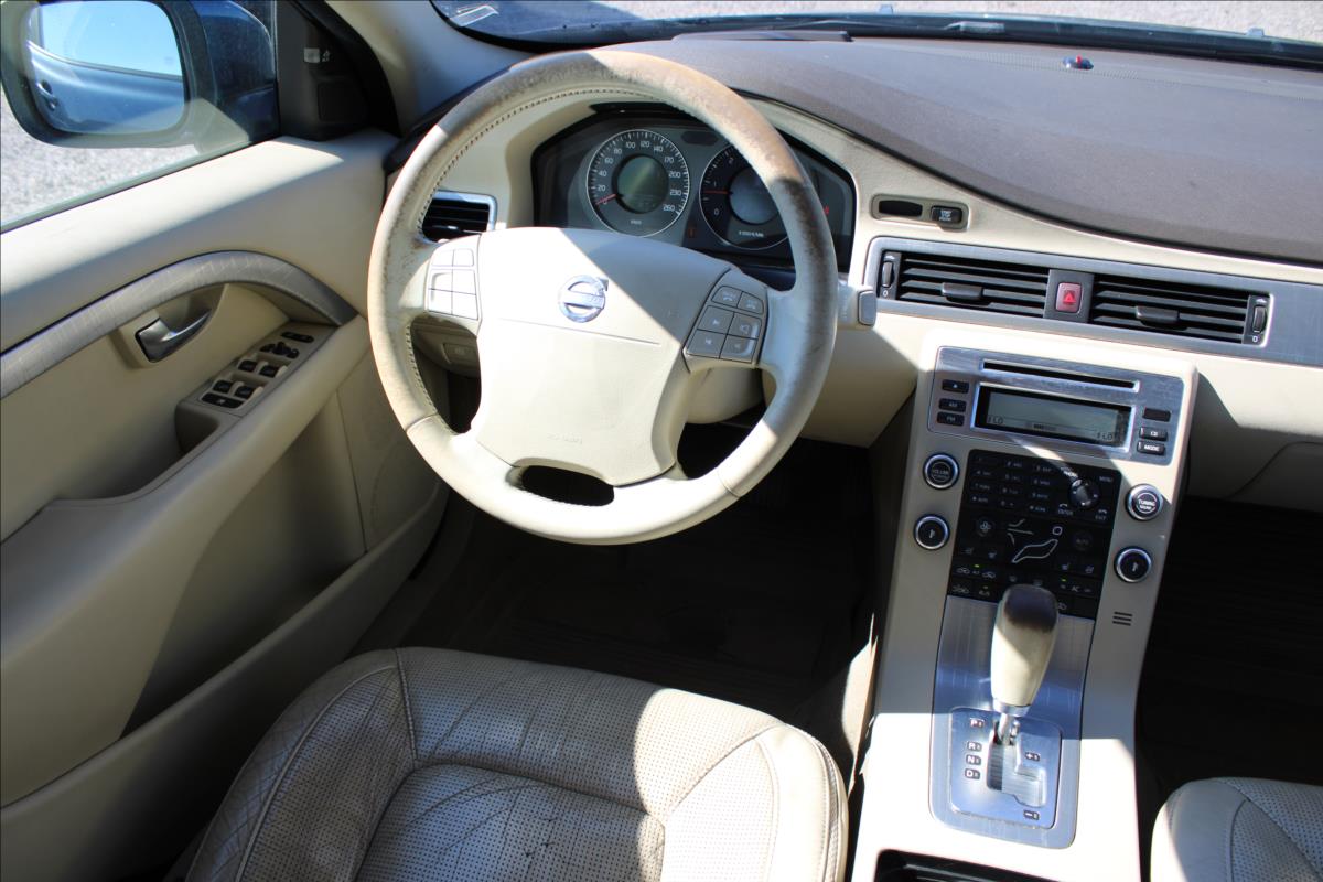 Volvo XC70