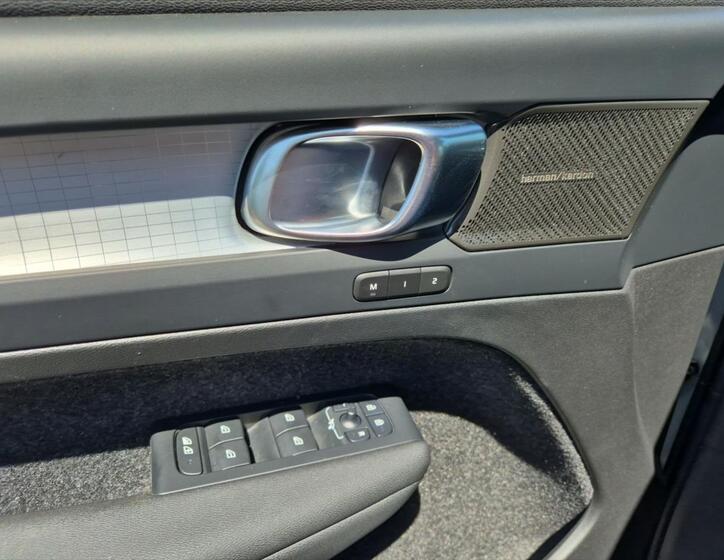Volvo XC40 15