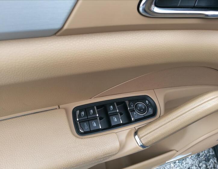 Porsche Cayenne 15