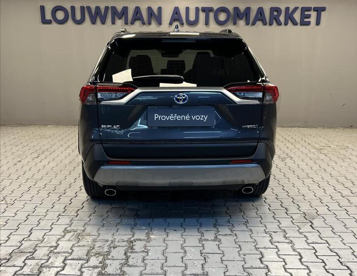 Toyota RAV4 16