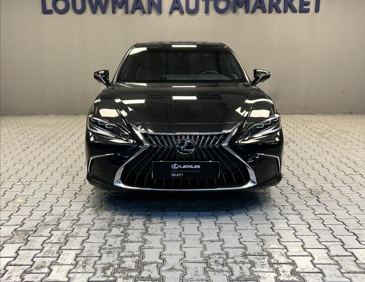 Lexus ES 300h 4