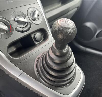 Suzuki Splash 16