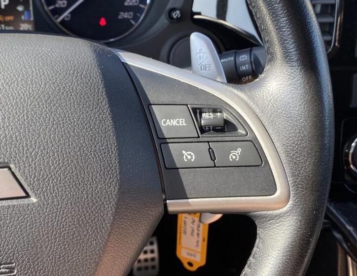 Mitsubishi Outlander 18