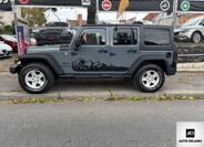 Jeep Wrangler 3