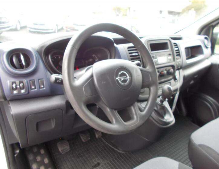 Opel Vivaro 22