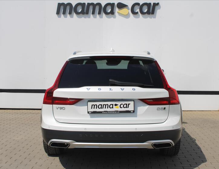 Volvo V90 6